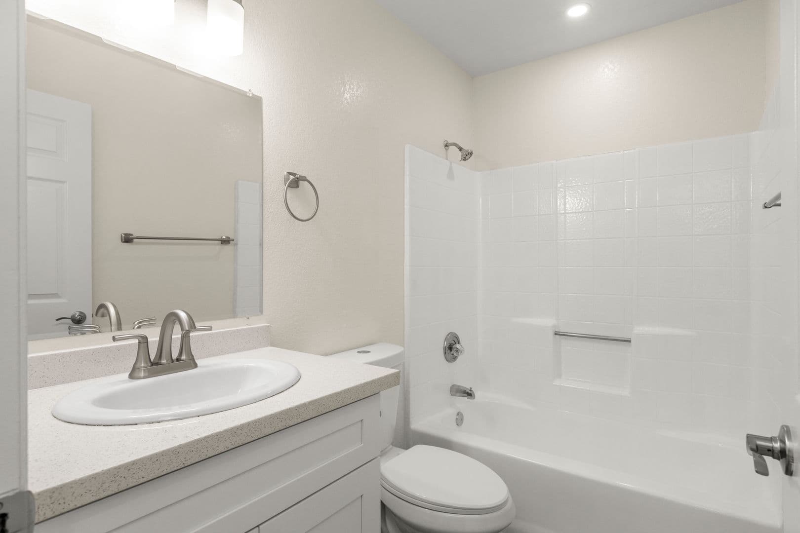 El Sobrante Apartment: 5312 D Avila Way