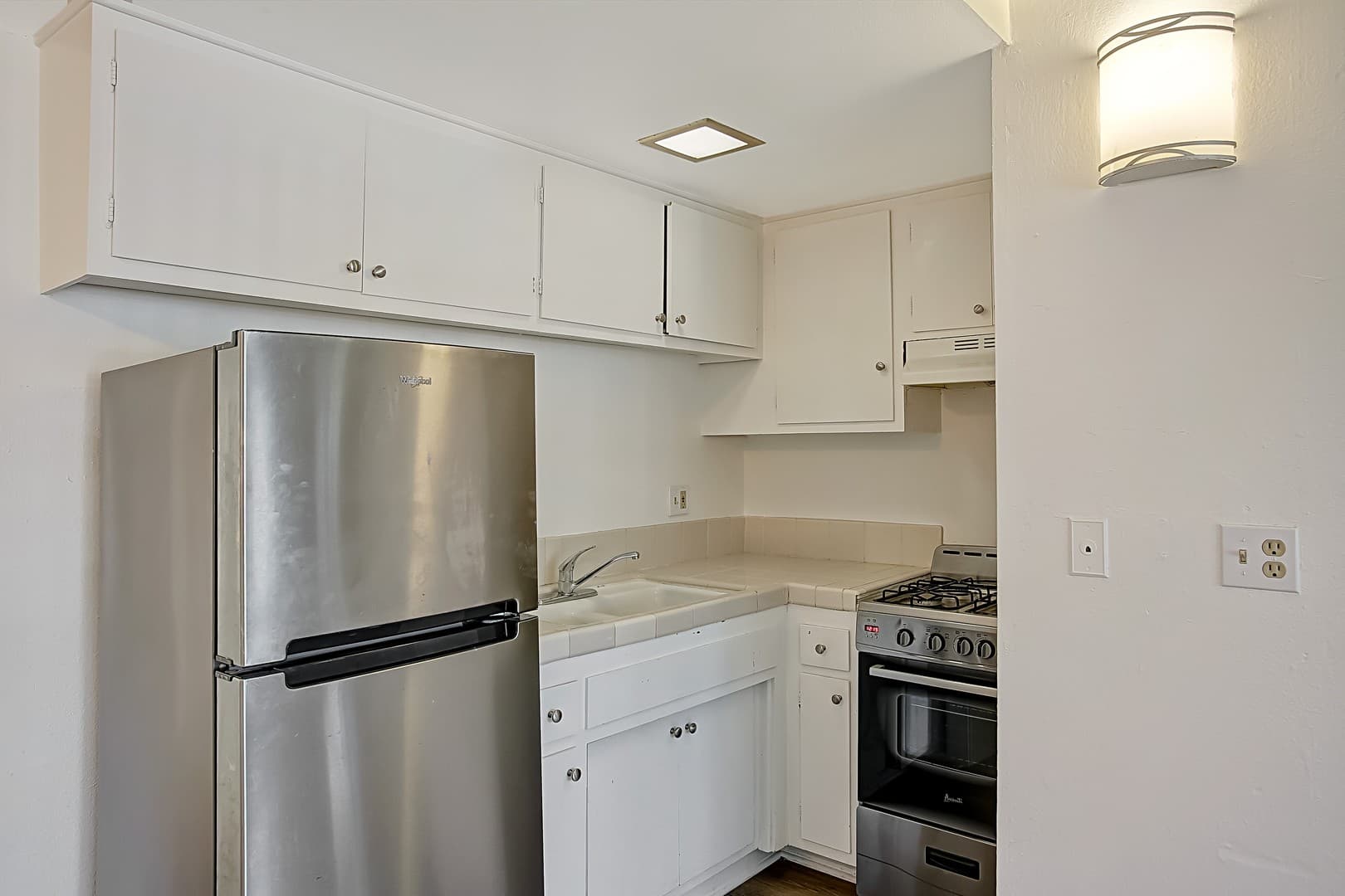 Goleta Apartment: 6565 Sabado Tarde