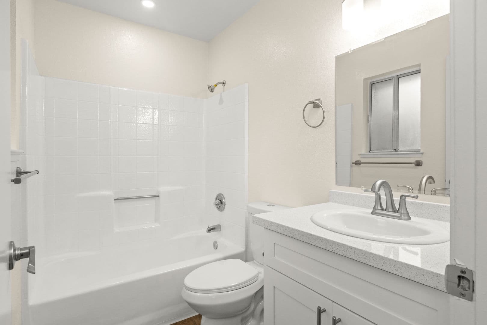 El Sobrante Apartment: 5312 D Avila Way