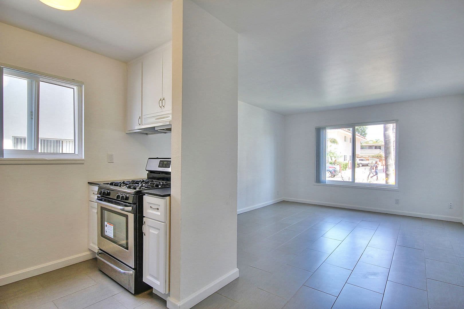 Goleta Apartment: 6503 Seville Road