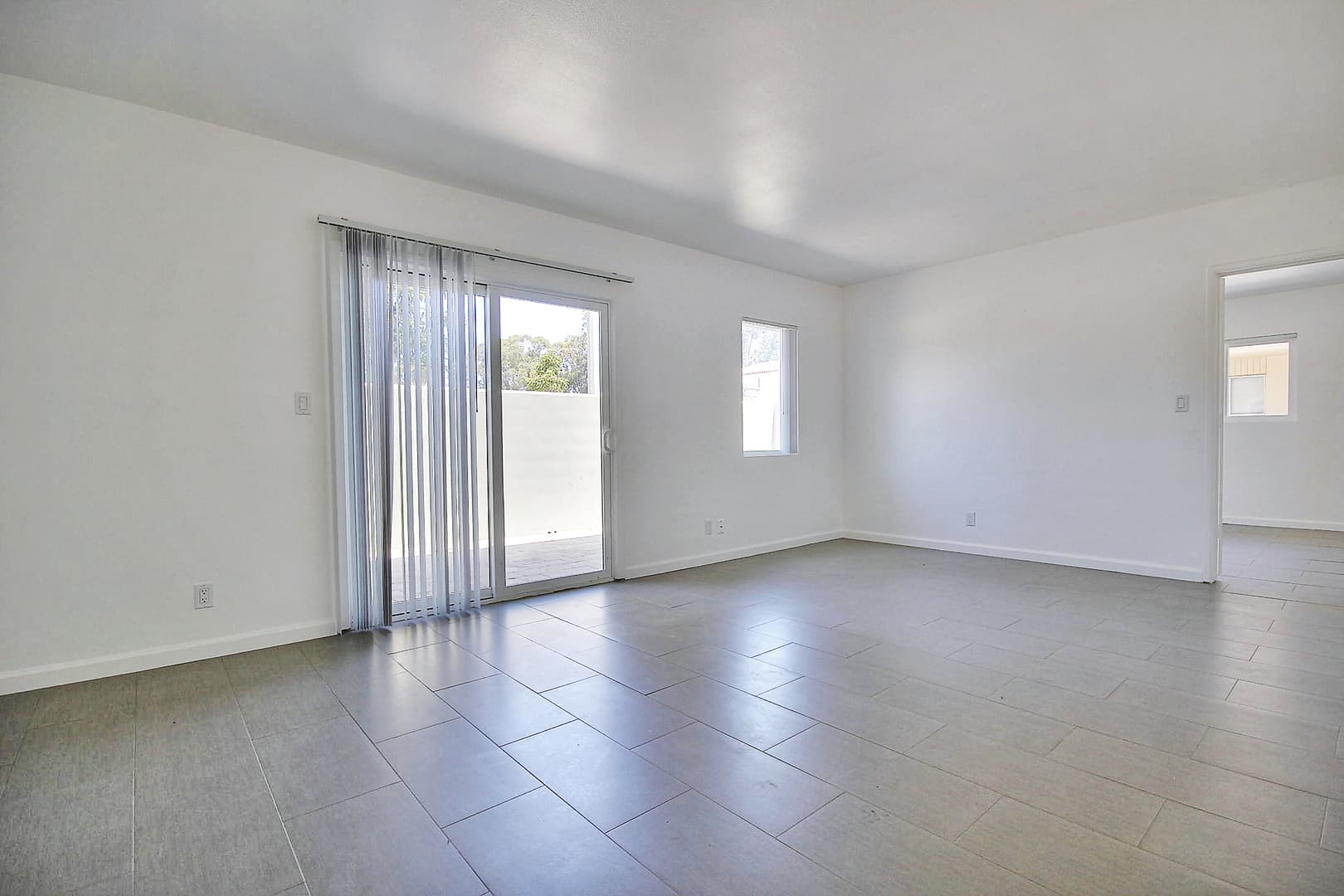 Goleta Apartment: 6515 Trigo