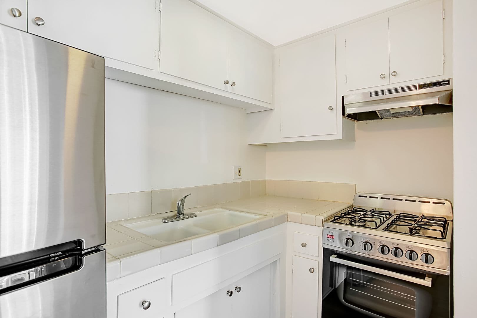 Goleta Apartment: 6565 Sabado Tarde