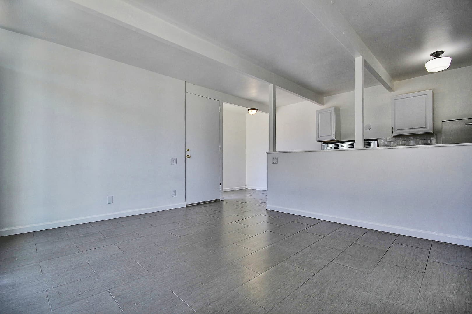 Goleta Apartment: 6532 Sabado Tarde