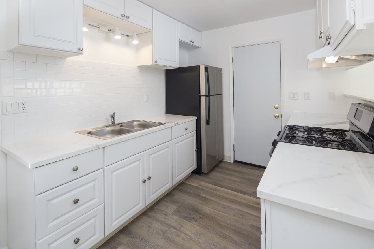 Goleta Apartment: 6740 Sabado Tarde