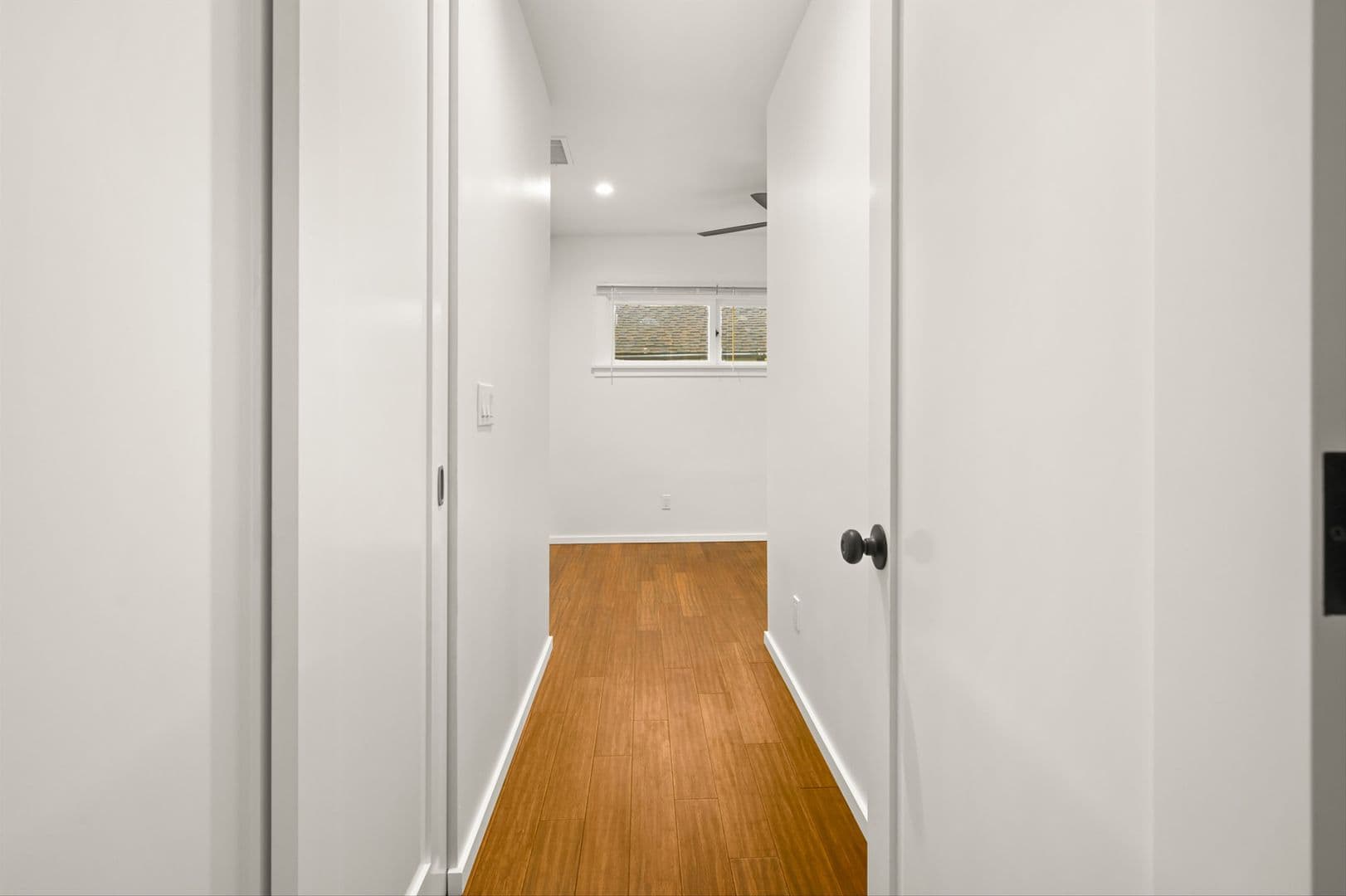 Santa Barbara Apartment: 1001 & 1003 Neil Park Avenue