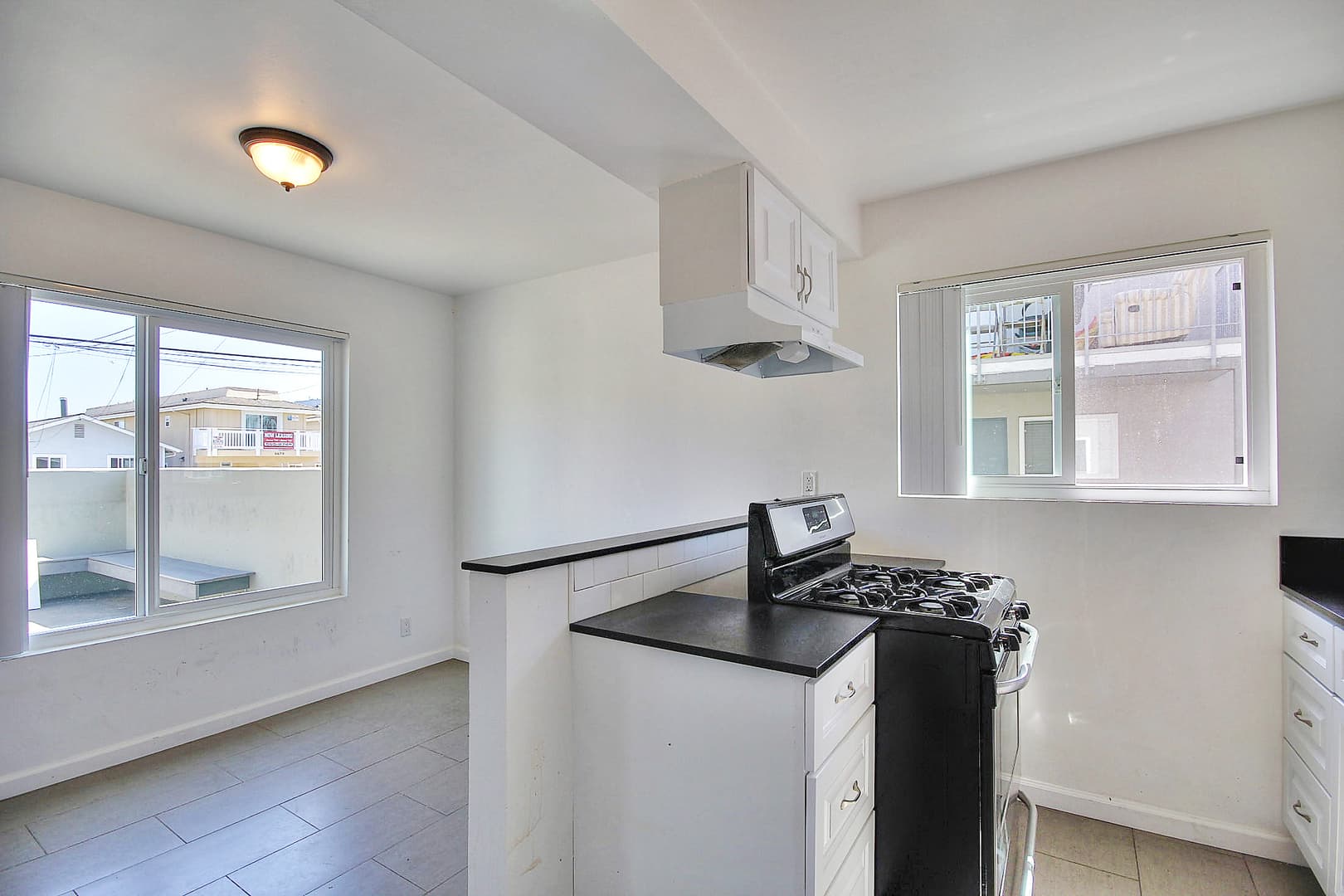 Goleta Apartment: 6668 Del Playa