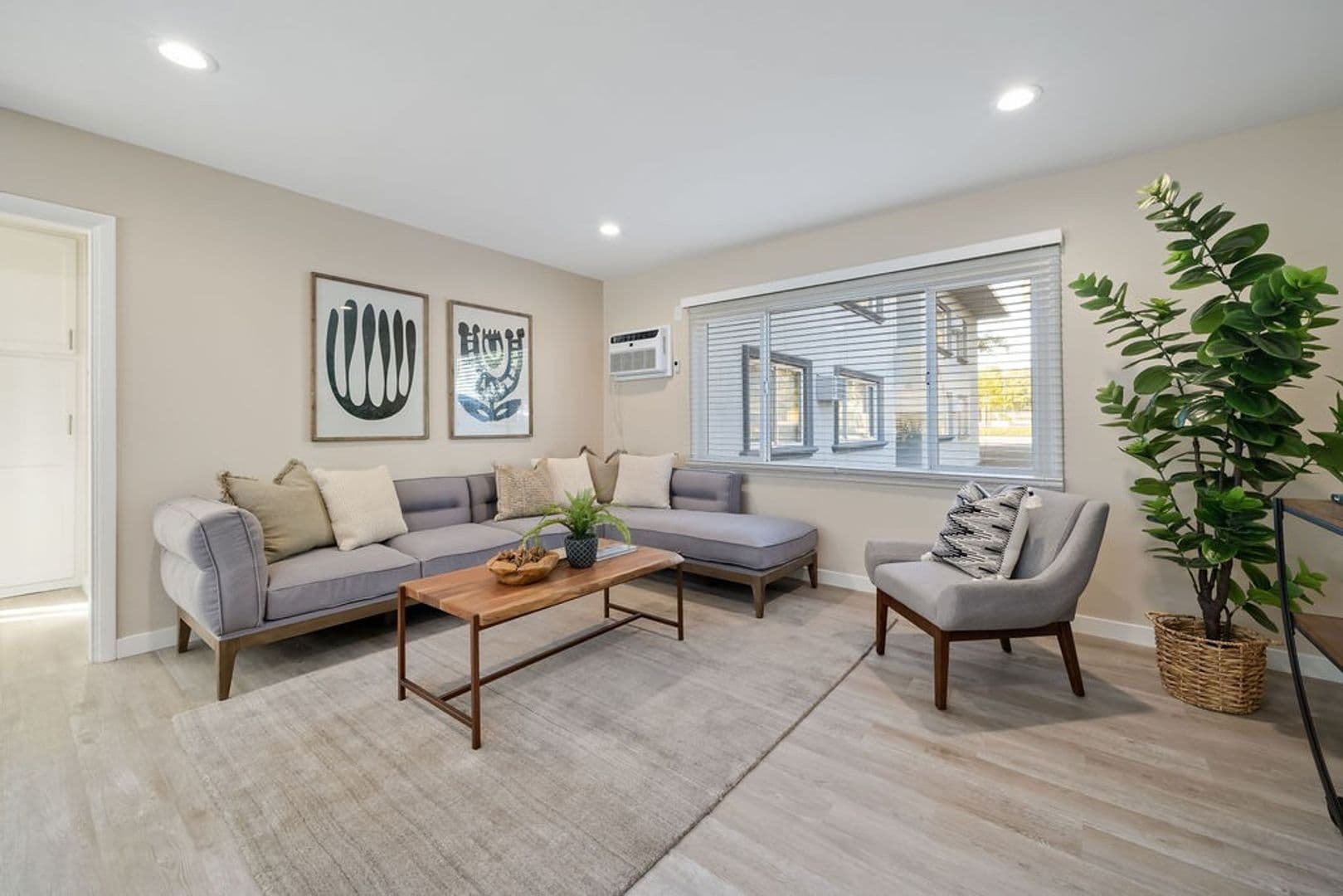 Paso Robles Apartment: 240 Spring Street
