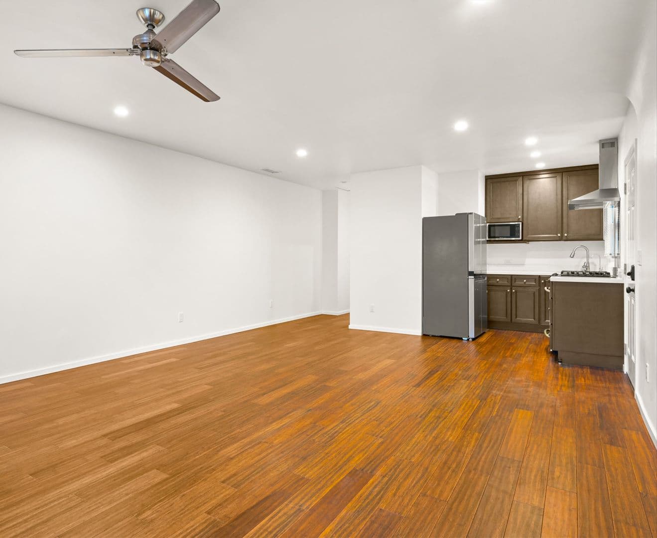 Santa Barbara Apartment: 1001 & 1003 Neil Park Avenue