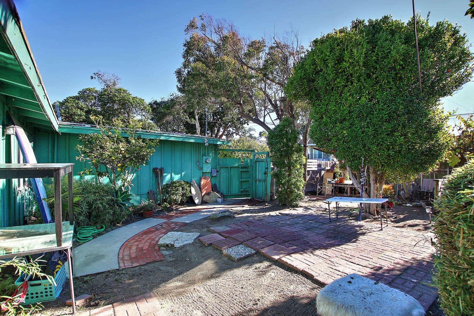 Goleta Apartment: 6648 Del Playa