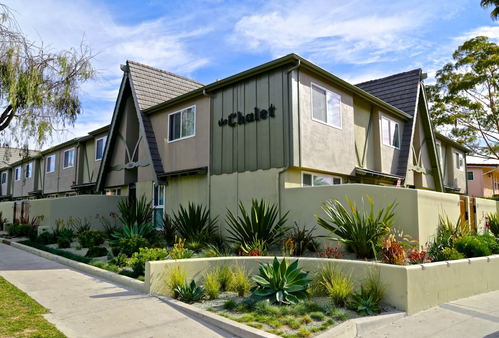 Goleta Apartment: 6591 Seville