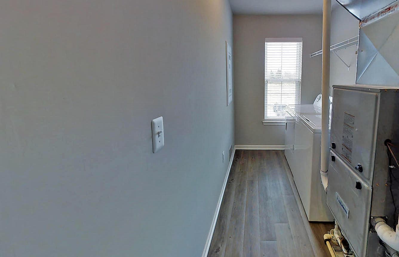 Auburn Hills Apartment: 3331 Antigua Drive