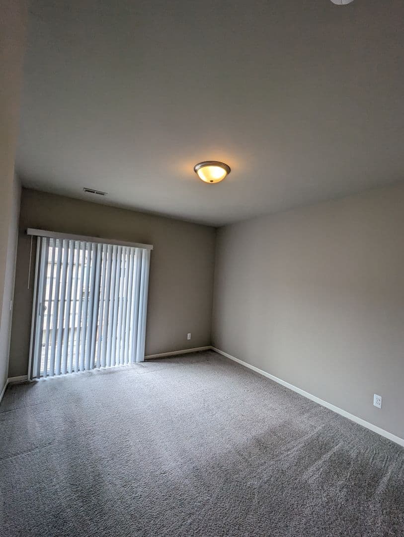 Sterling Heights Apartment: Bebernick Lane