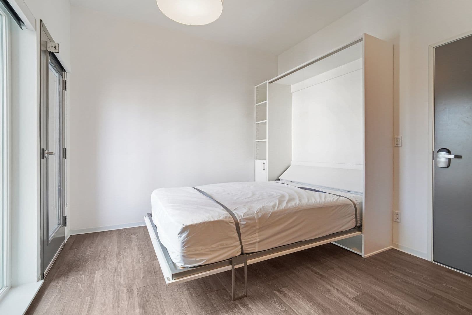 Seattle Apartment: 1210 Republican St