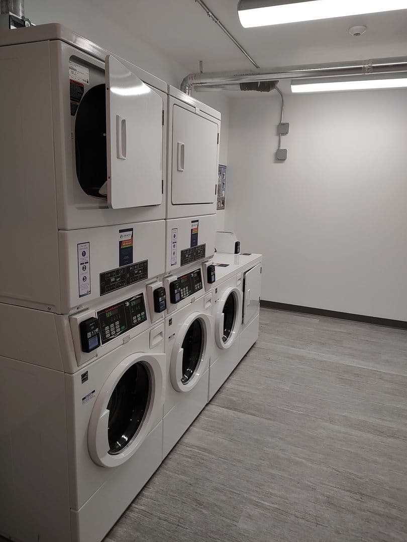 Tacoma Apartment: 824 MLK Jr Way
