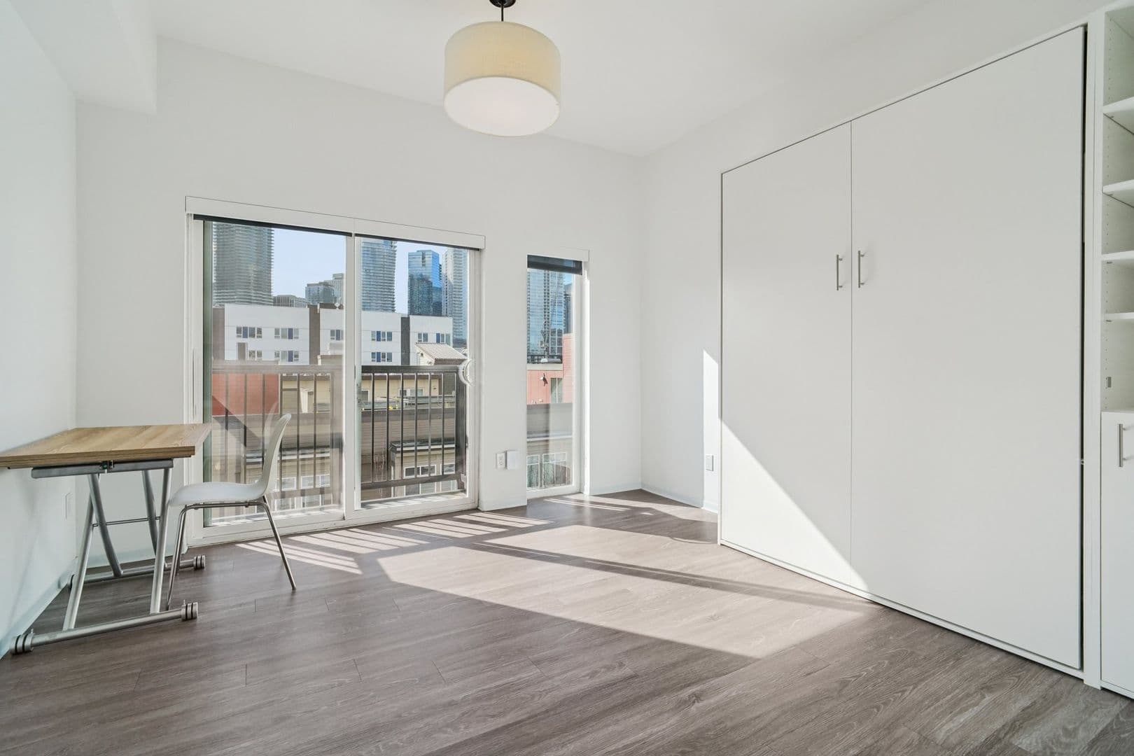 Seattle Apartment: 1210 Republican St