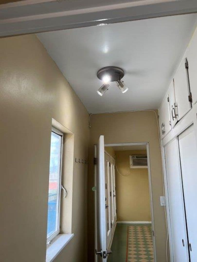 Palm Springs Apartment: 2583 N. Palm Canyon Drive
