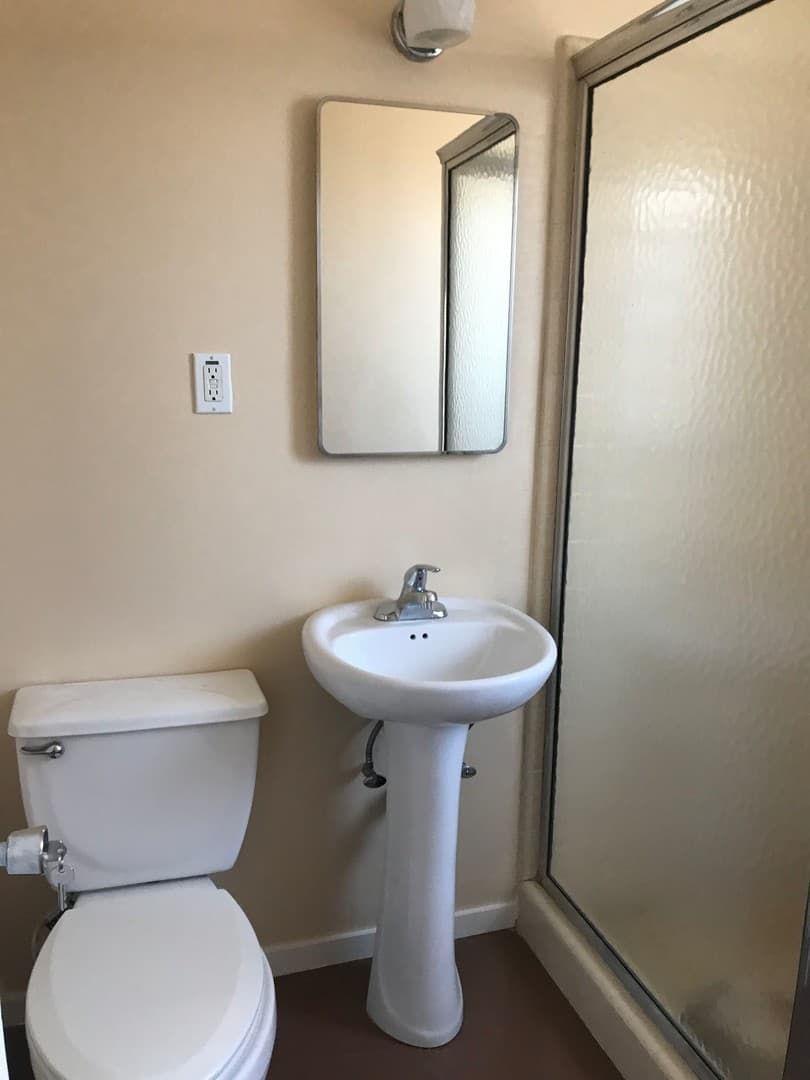 Palm Springs Apartment: 2583 N. Palm Canyon Drive