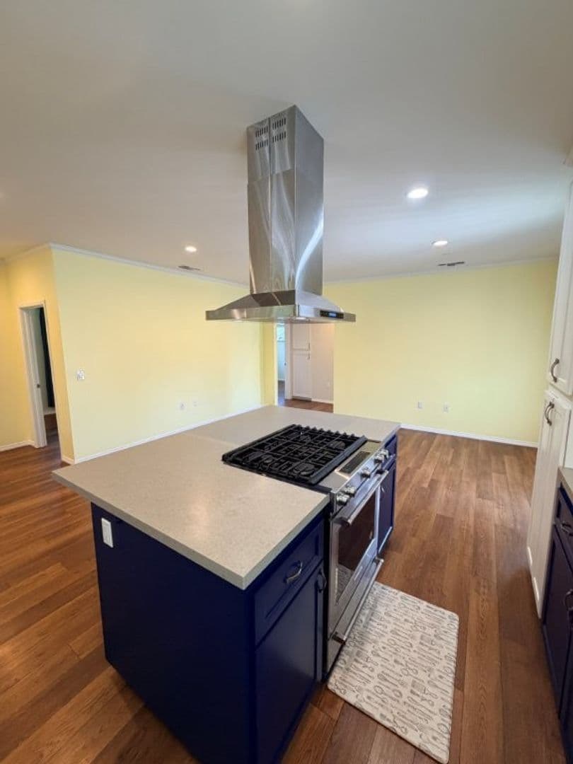 Sherman Oaks House: 4545 Vesper Avenue