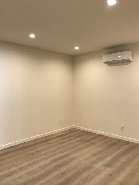 Reseda Apartment: 18556 - 18558 Hart Street