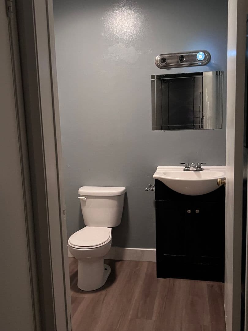 Van Nuys Apartment: Three Gardens