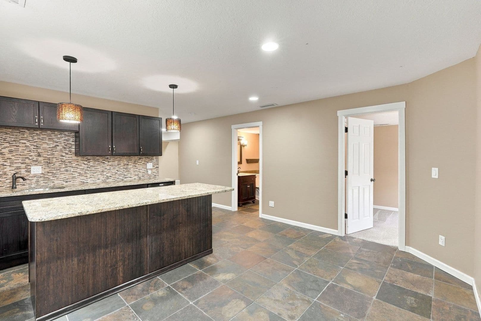 Liberty Lake House: 1680 N Winchester Ct