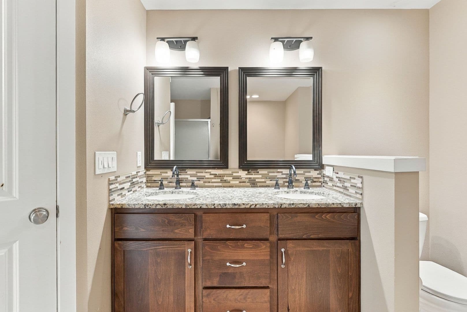 Liberty Lake House: 1680 N Winchester Ct