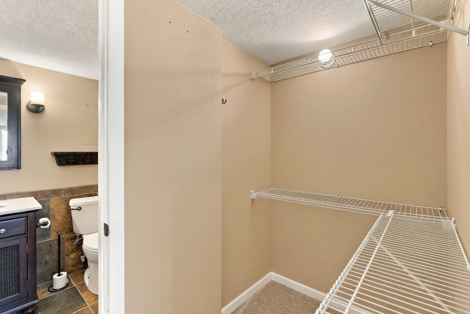 Liberty Lake House: 1680 N Winchester Ct