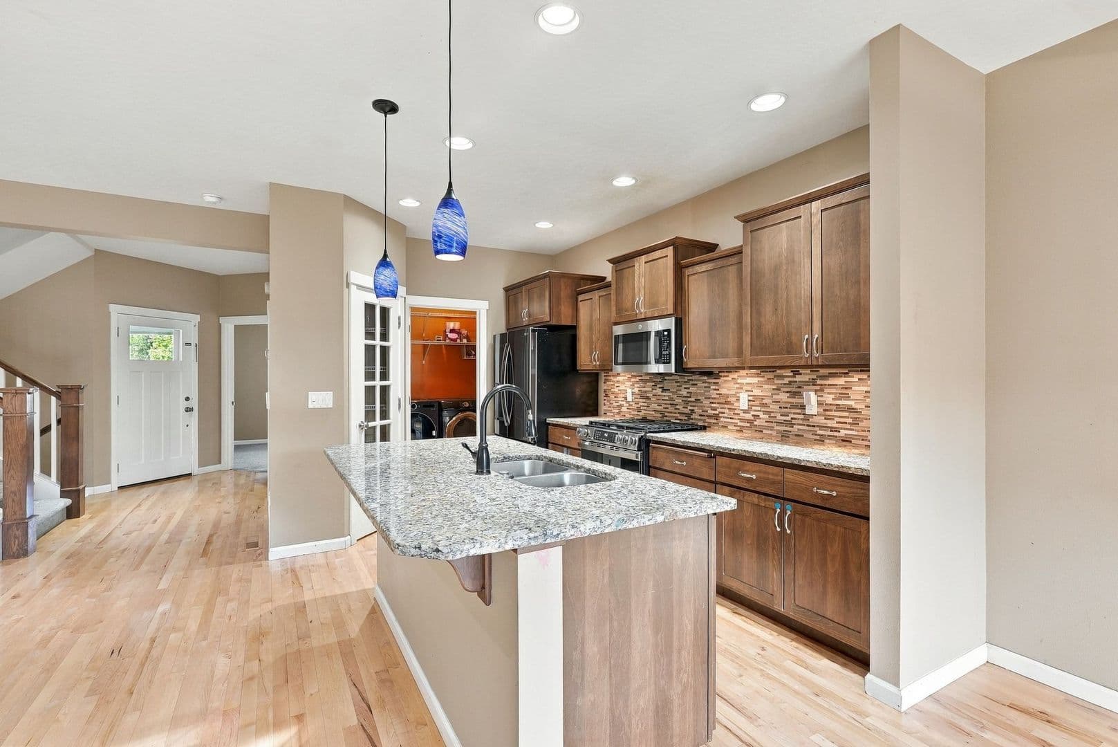 Liberty Lake House: 1680 N Winchester Ct