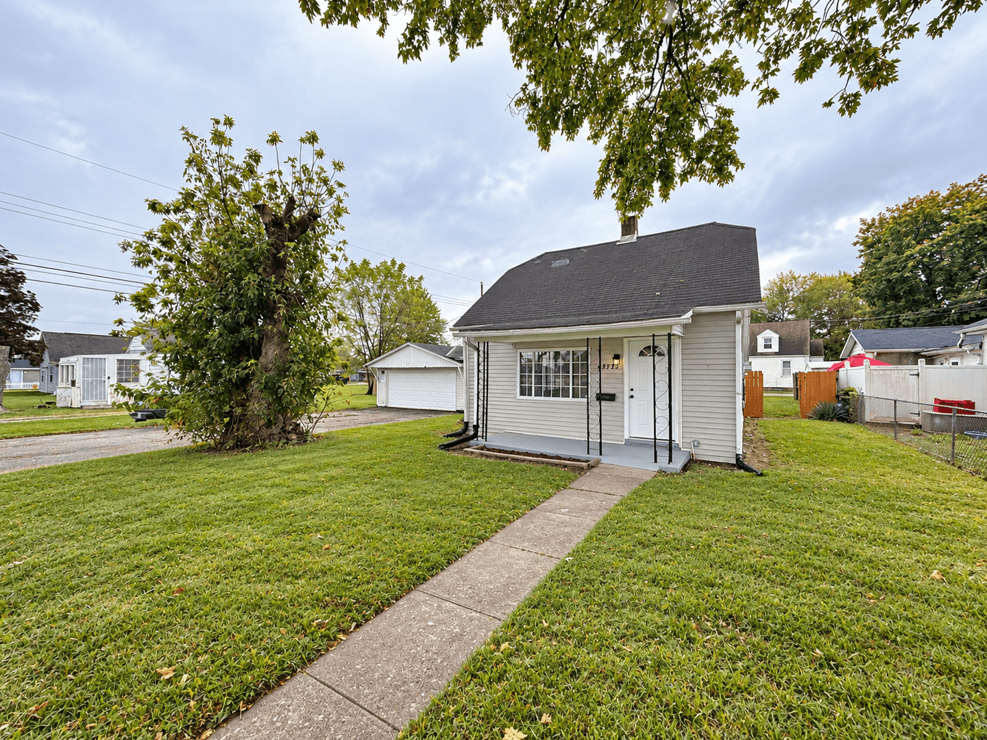 COLUMBUS House: 4975 Owen Street