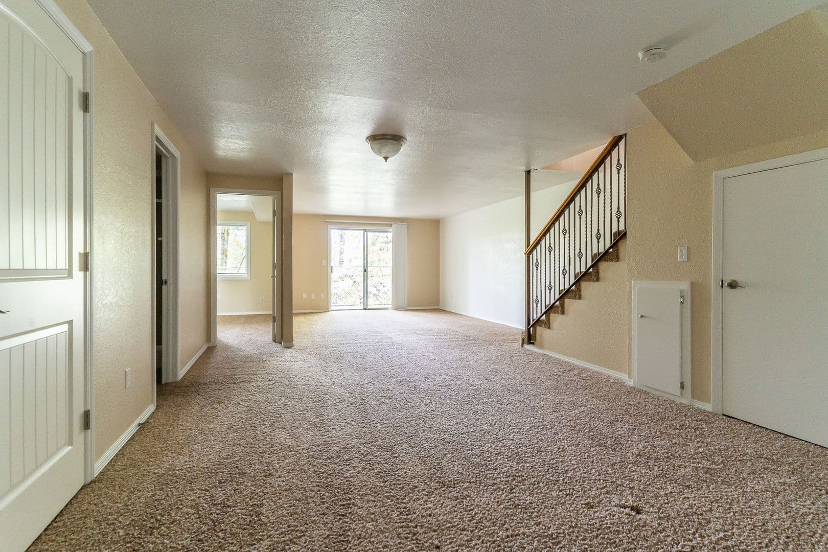 Albany Apartment: 340 Denver St. NE