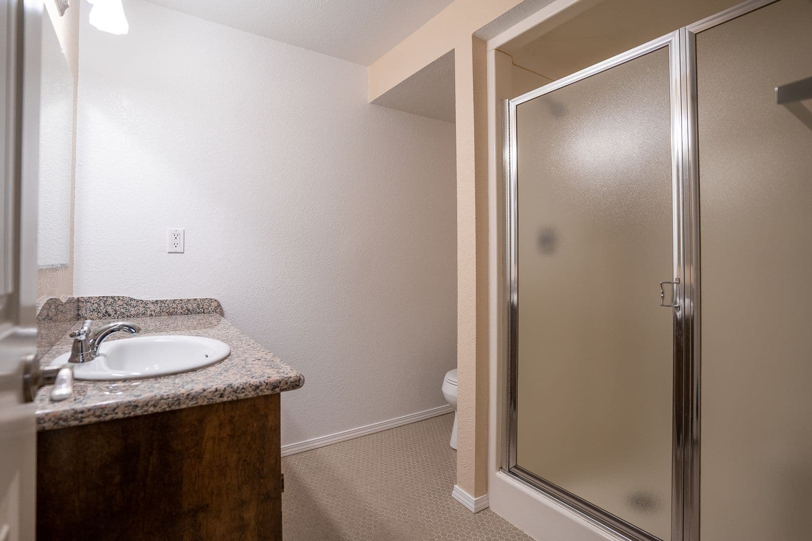 Albany Apartment: 340 Denver St. NE
