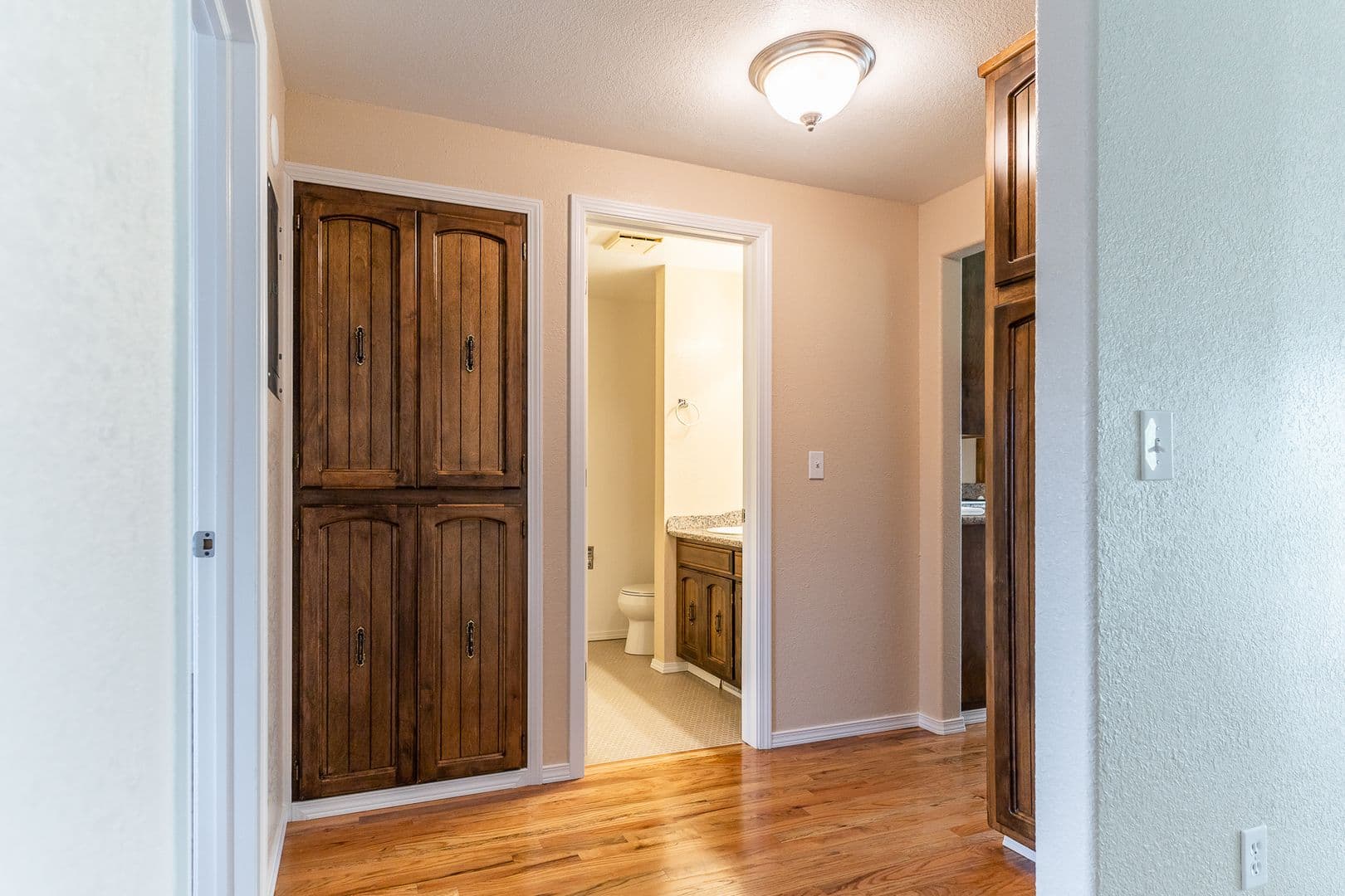 Albany Apartment: 340 Denver St. NE