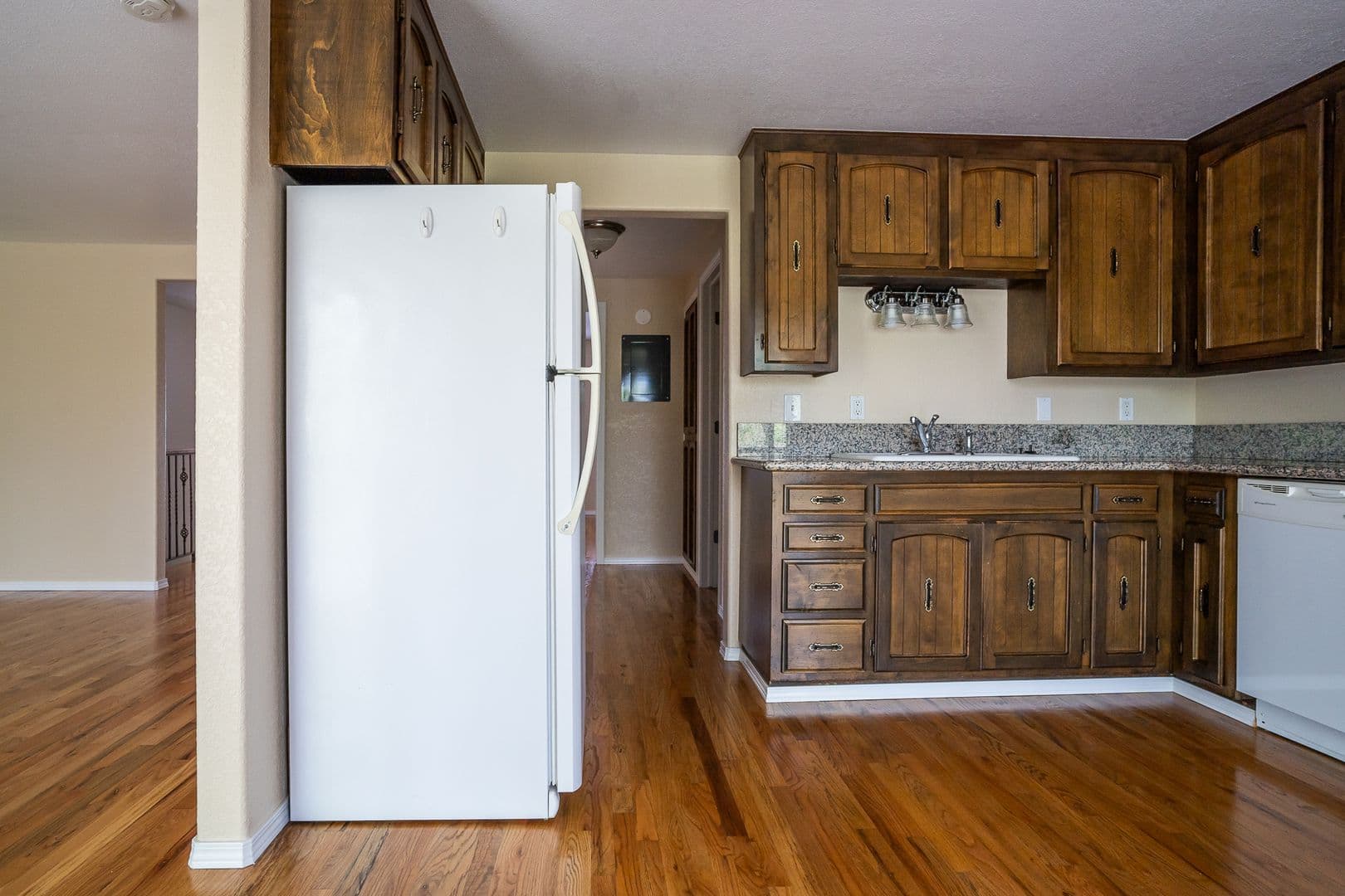 Albany Apartment: 340 Denver St. NE