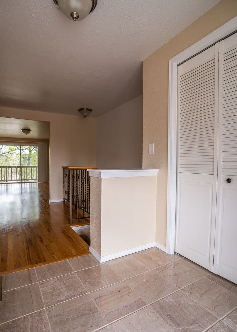 Albany Apartment: 340 Denver St. NE
