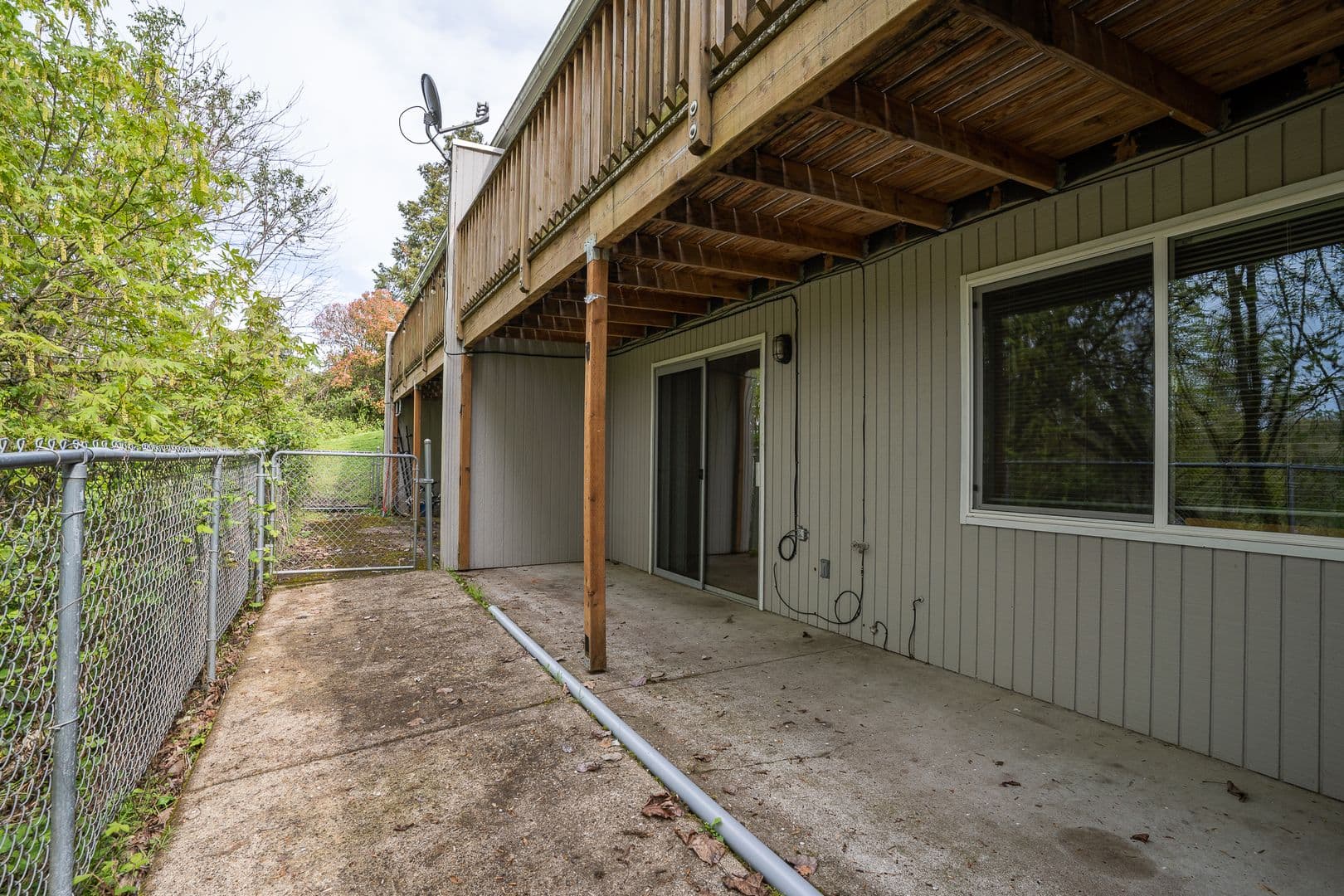 Albany Apartment: 340 Denver St. NE