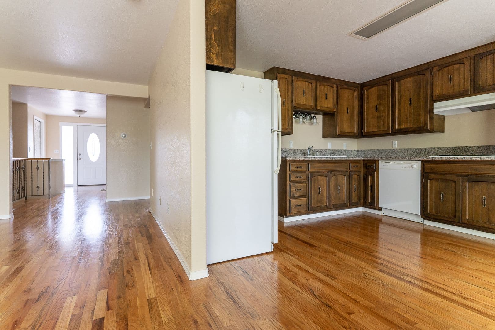 Albany Apartment: 340 Denver St. NE