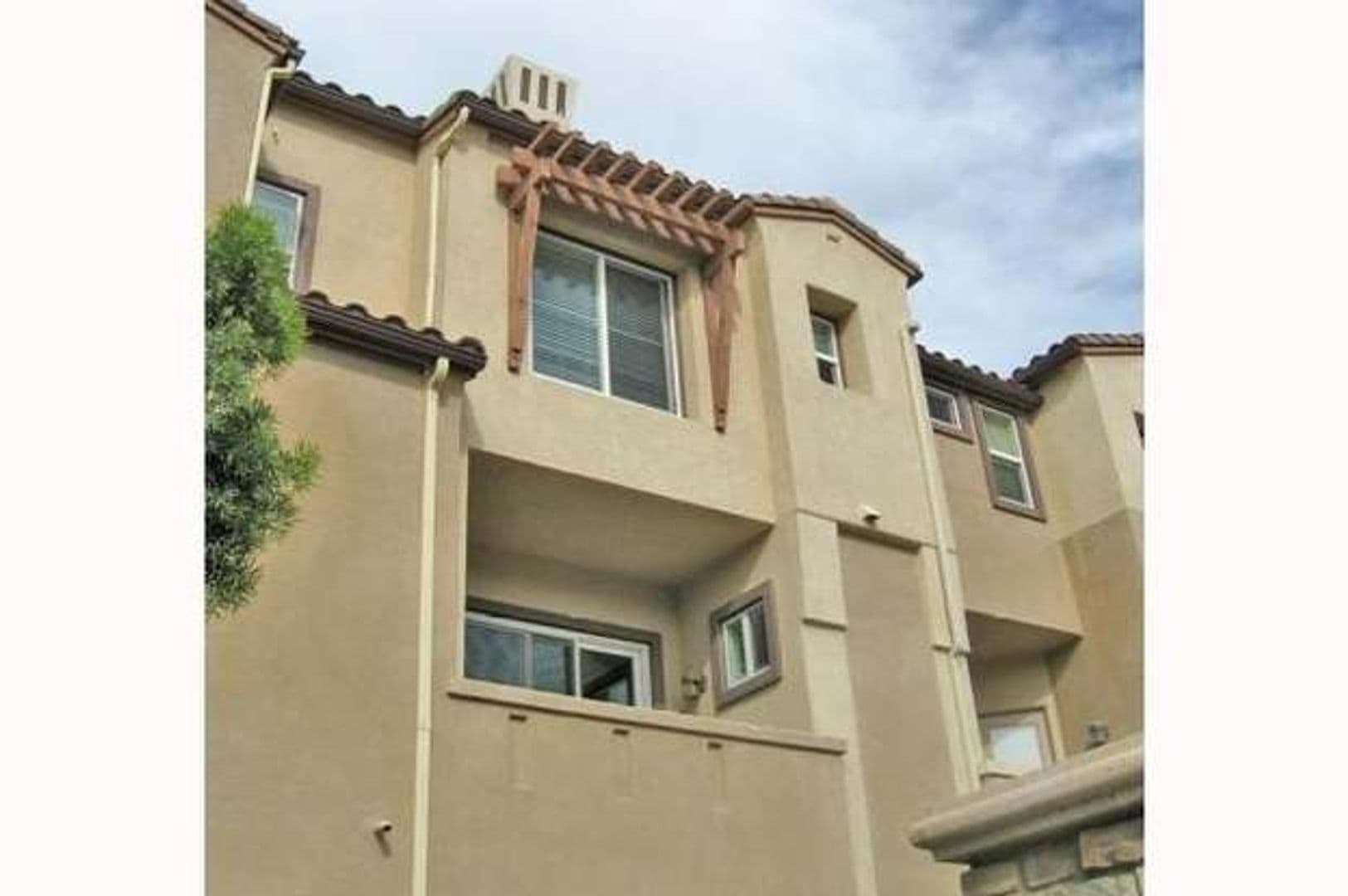 San Marcos Townhome: 589 Almond Road
