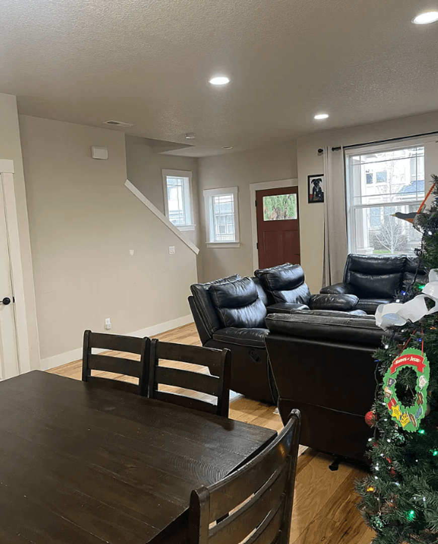 Portland House: 14954 NW Cosmos Street