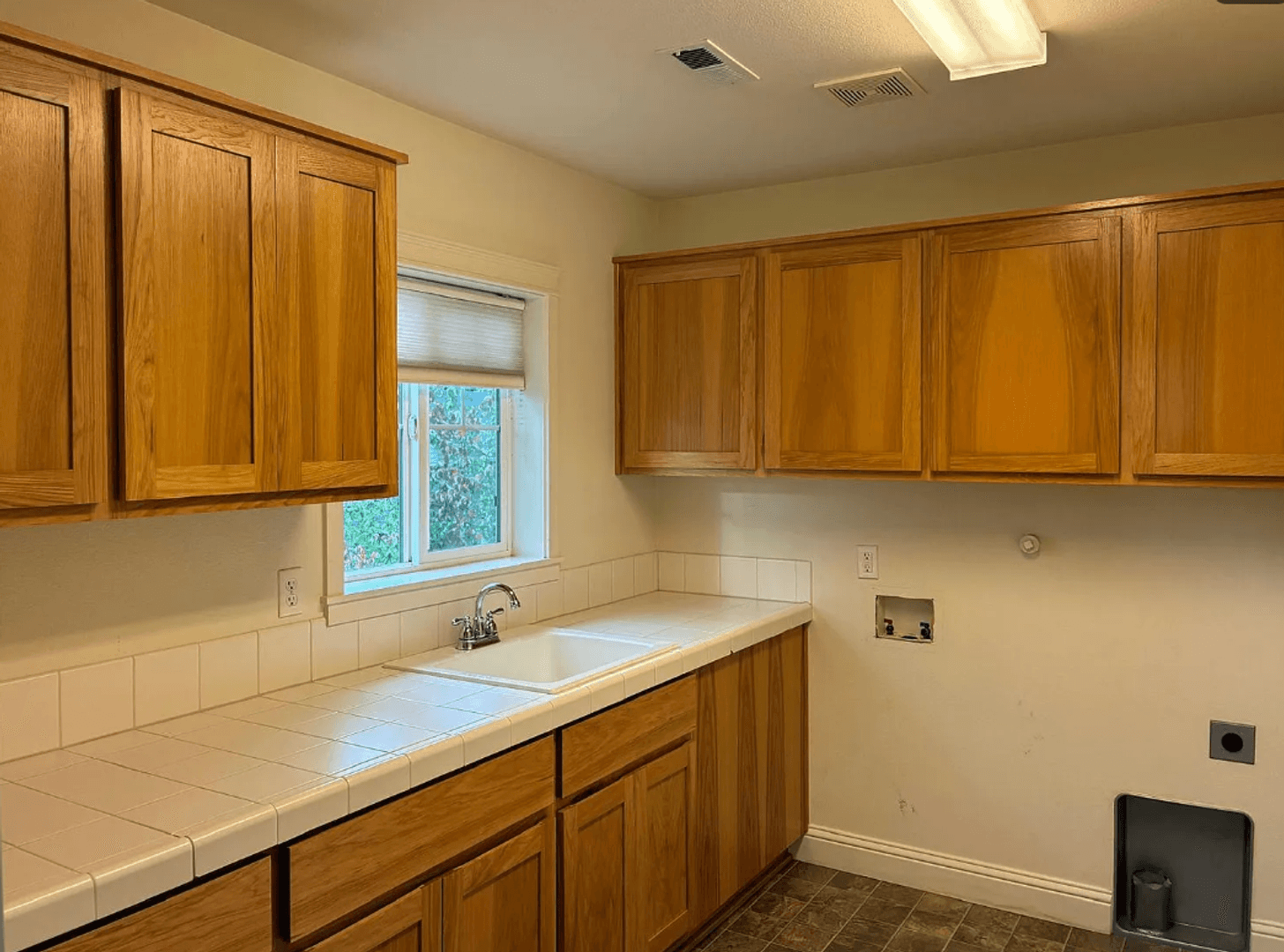 Hillsboro House: 160 NE Porto Way