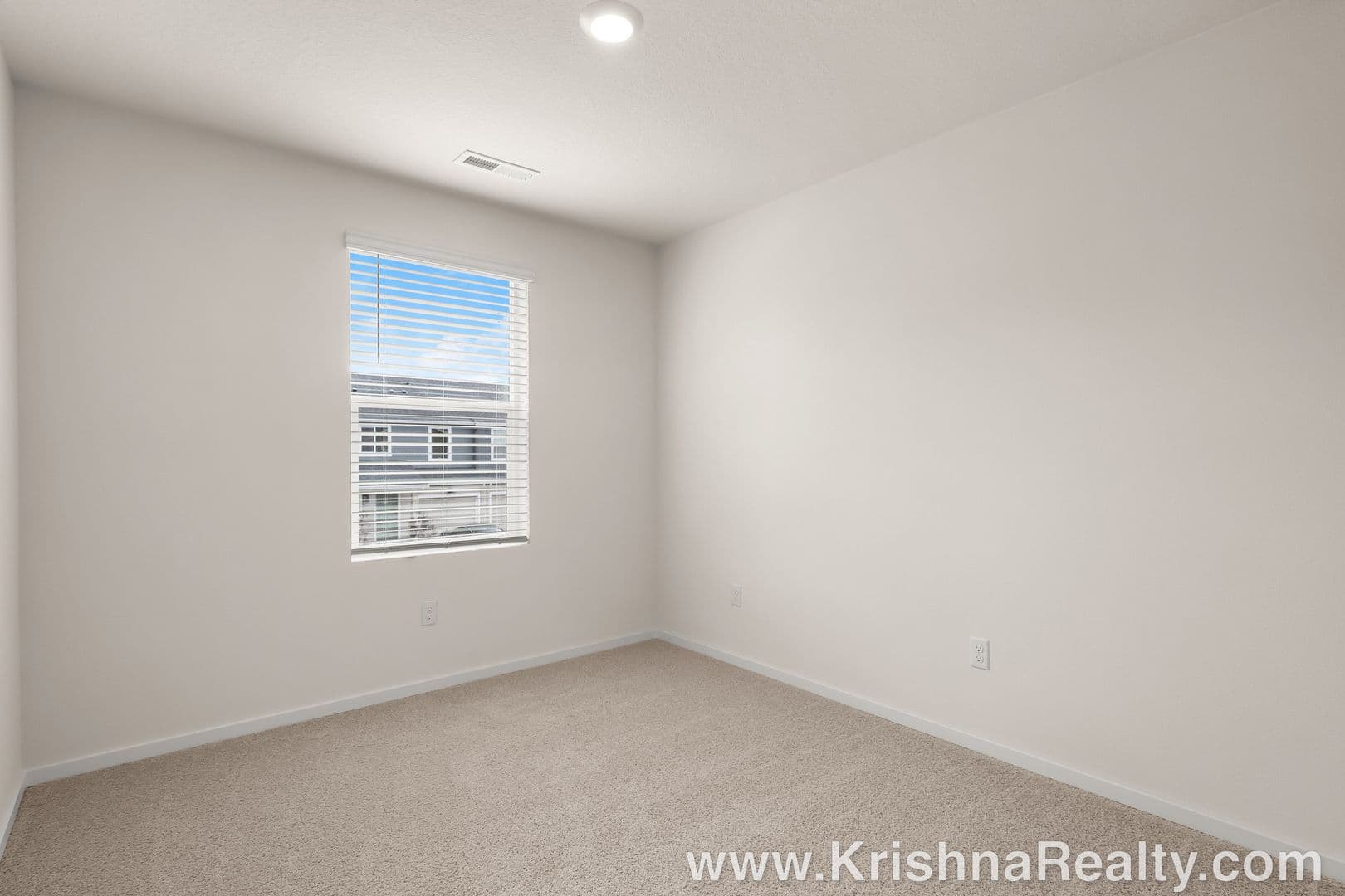 Vancouver House: 10226 NE 79th Ct
