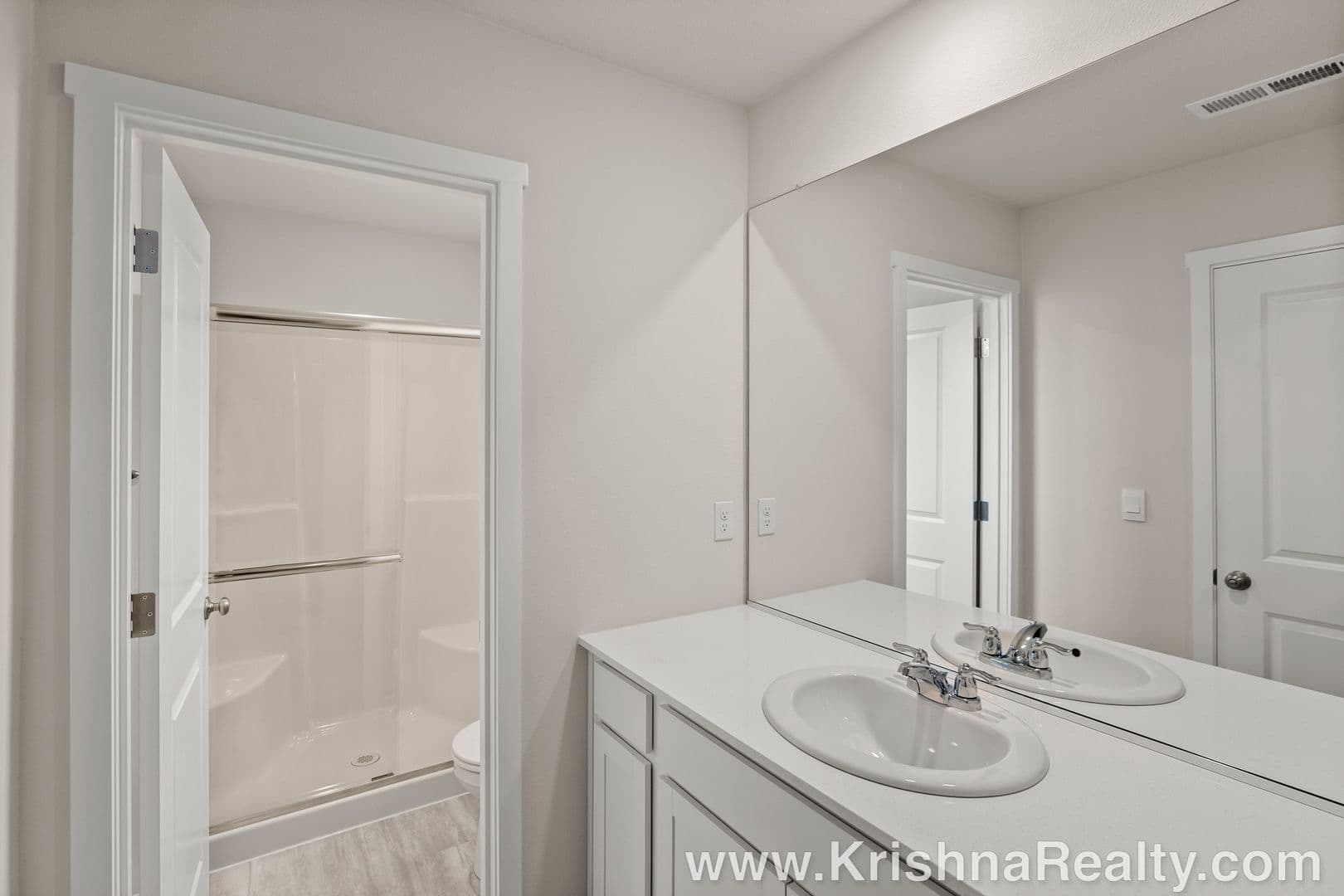 Vancouver House: 10206 NE 79th Ct