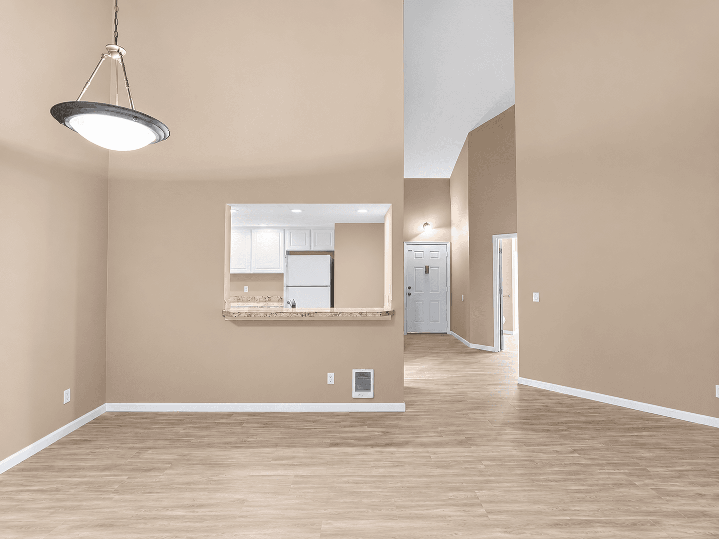 Clackamas Townhome: 10025 SE Talbert Street