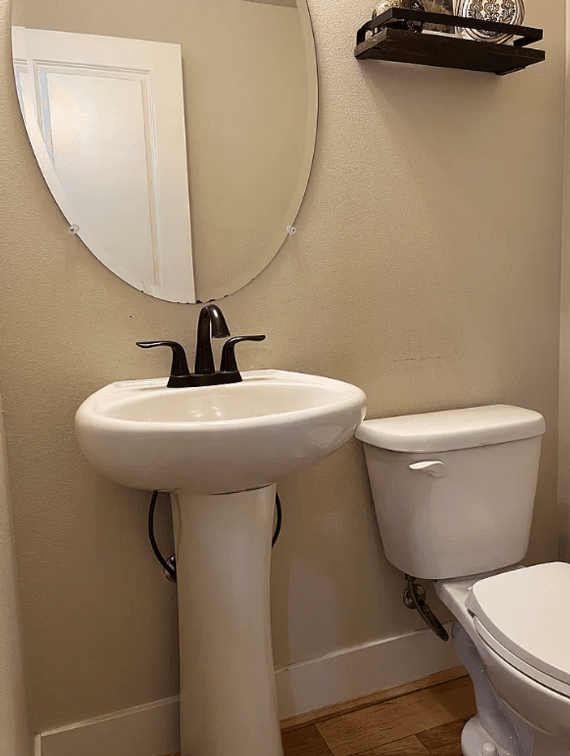 Portland House: 14954 NW Cosmos Street