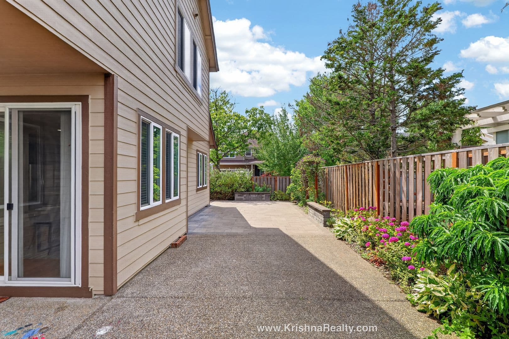 Portland House: 14395 NW Lilium Drive