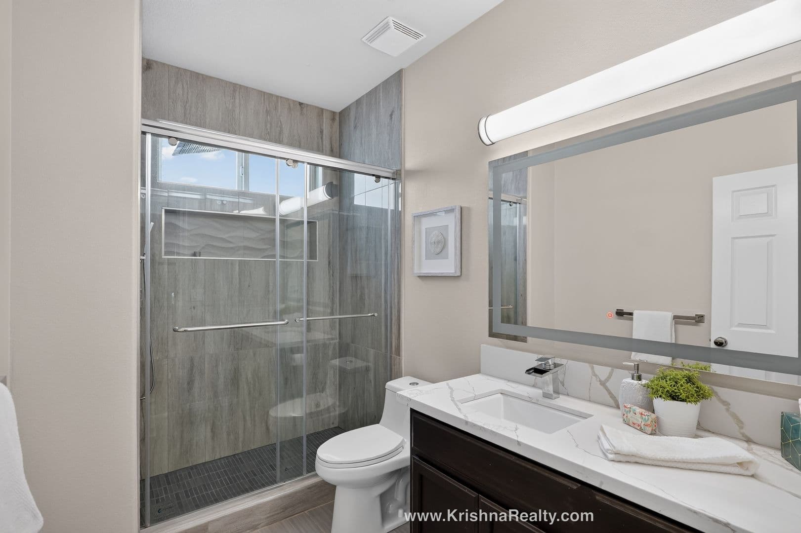 Portland House: 14395 NW Lilium Drive