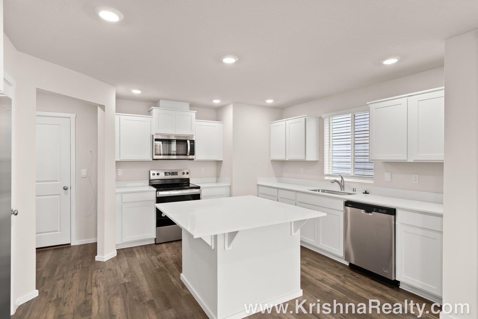 Vancouver House: 10206 NE 79th Ct