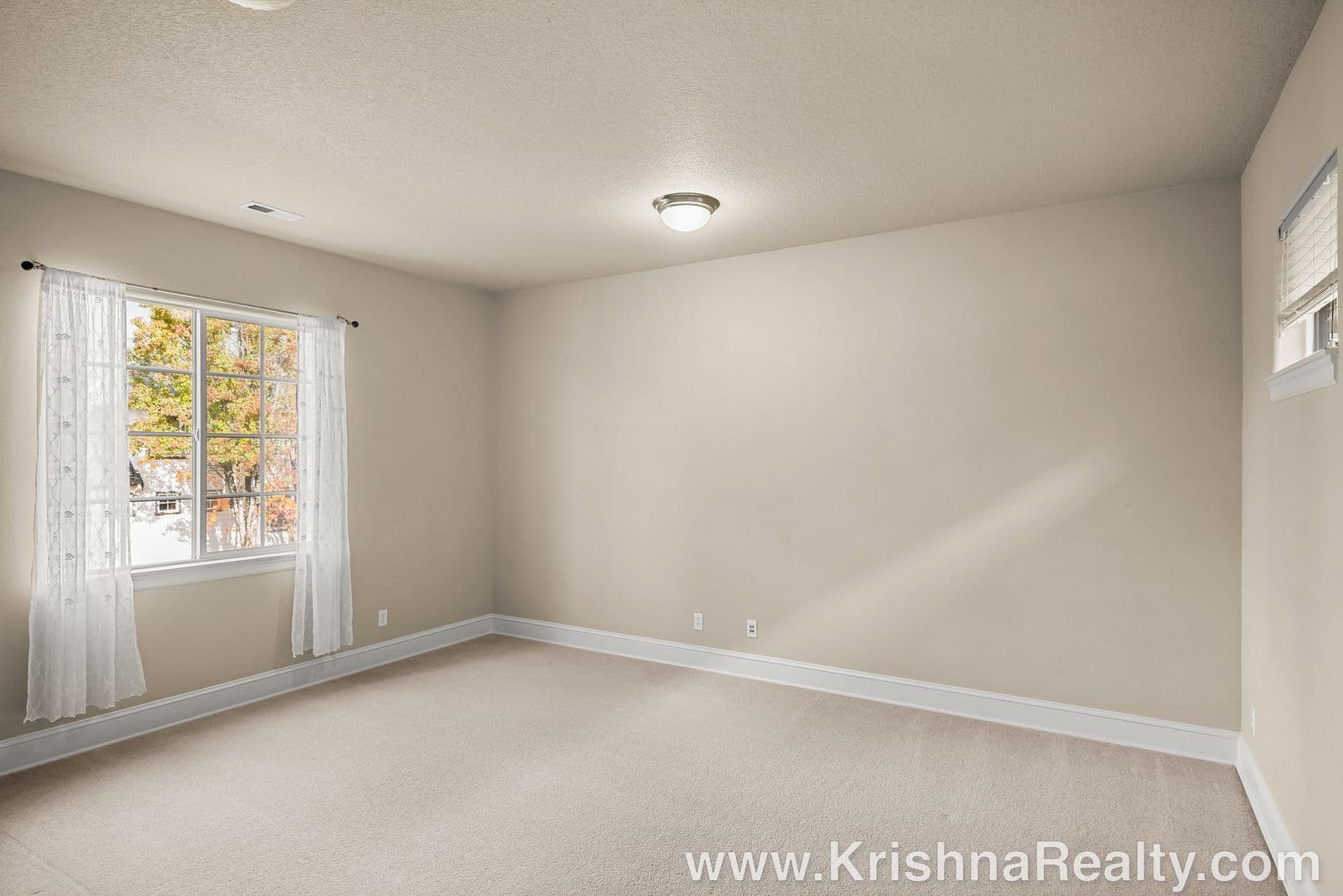 Portland House: 12834 NW Alsace Lane