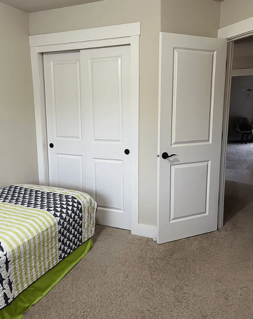Portland House: 14954 NW Cosmos Street