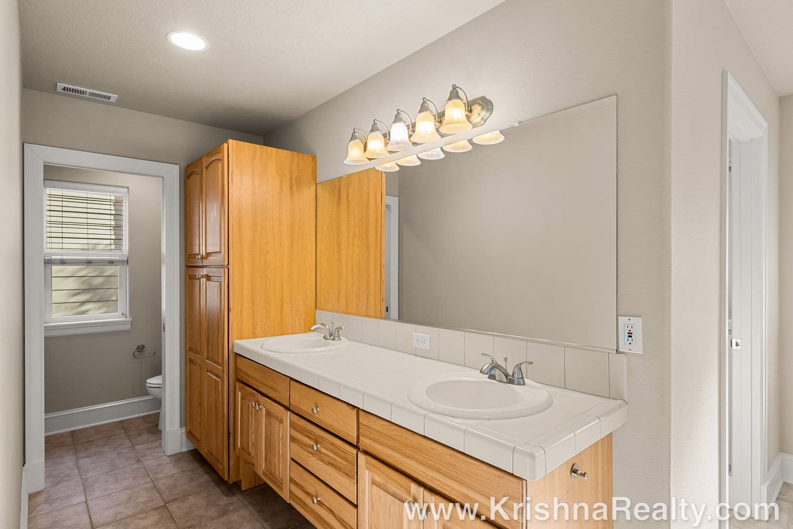 Portland House: 12834 NW Alsace Lane