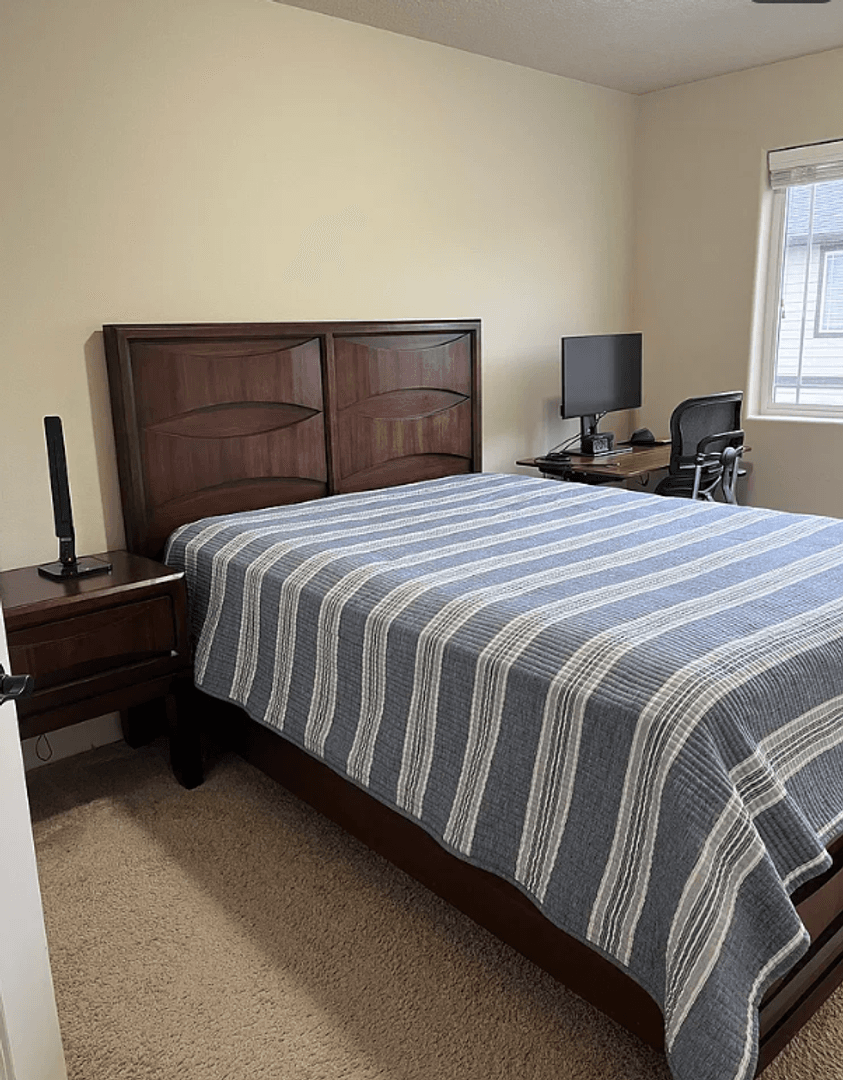 Portland House: 14954 NW Cosmos Street